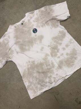 Cross Colours Tie-Dye Embroidered Circle Logo Graphic T-Shirt 2X